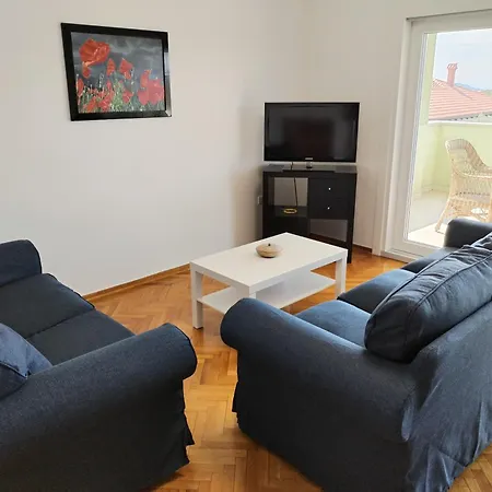 Apartma Zora