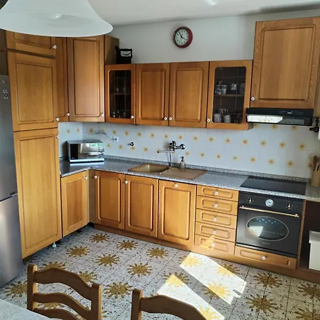 Apartma Zora